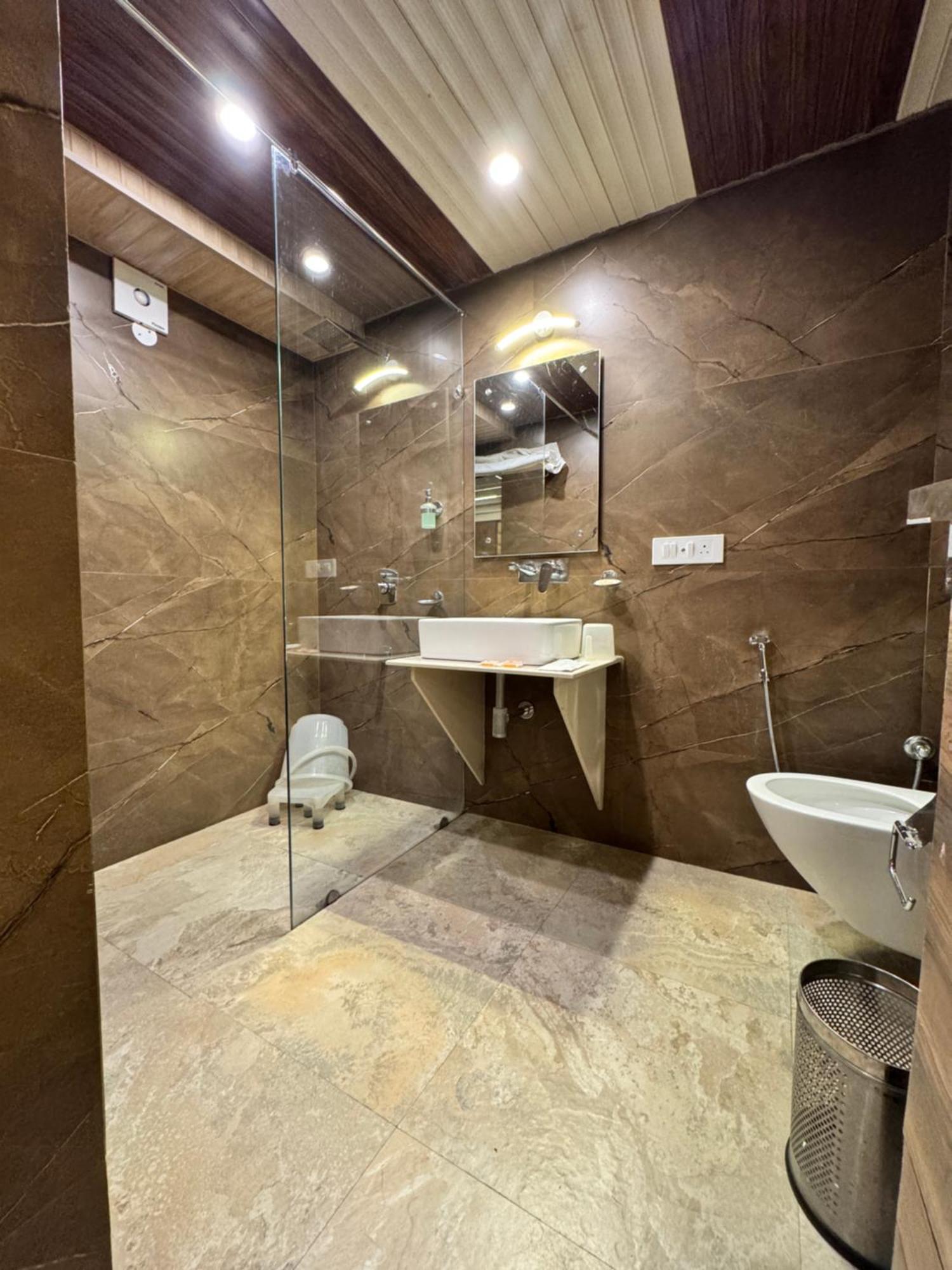 Victory Hotel And Restaurant By Gs Hospitality Shimla Exterior photo